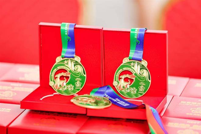 九游体育挥桨三菱湖 “体育+旅游”激活消费新场景(图5)