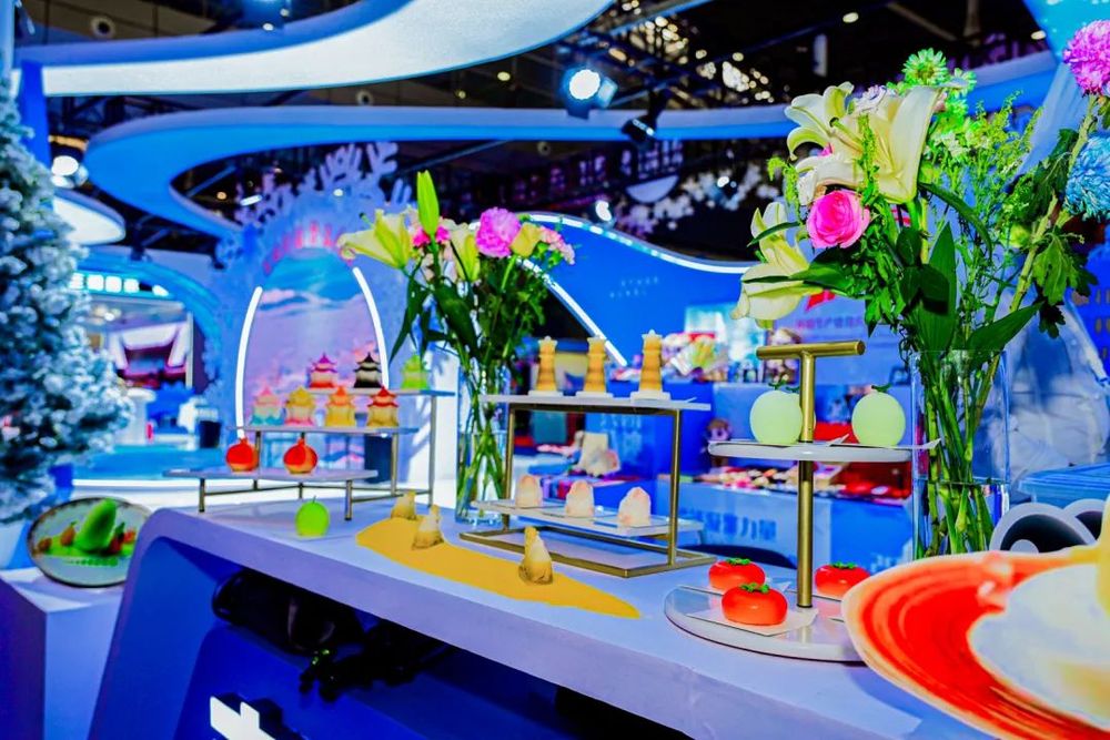 九游体育第十八届新疆冬季旅游产业交易博览会暨2024新疆热雪节盛大开幕 兵团冬季活动亮点纷呈(图2)