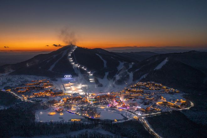 九游体育专家解读｜陈钢华：主题化 精品化 冰雪+区域联动把冰雪旅游点“串珠成链”为冰(图2)