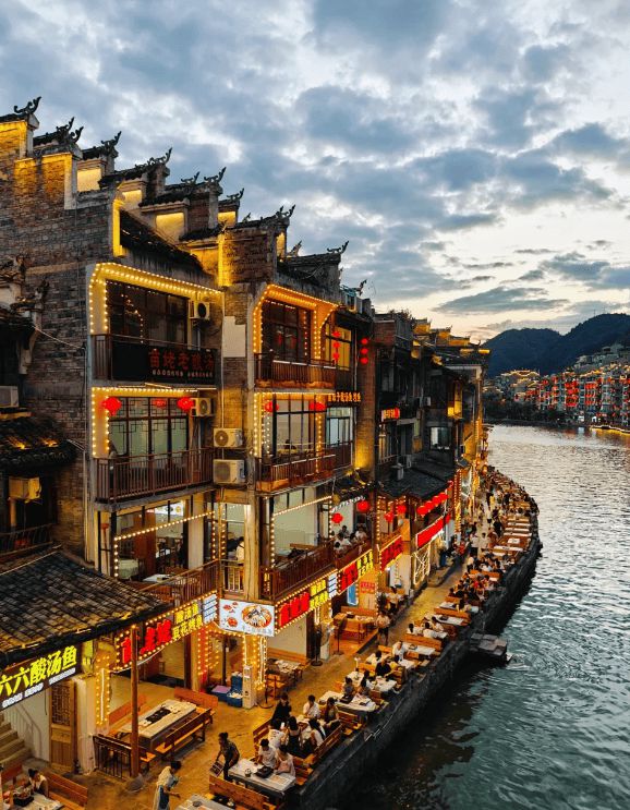 九游体育贵州旅游6天行程安排及注意事项感受贵州的民族风情？赶紧收藏(图2)
