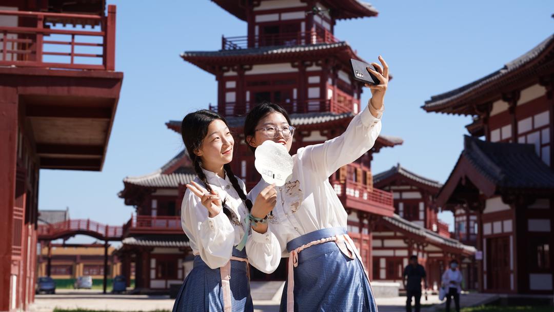2025年“跟着电影去旅游”为何首选山东德州乐陵？九游体育(图1)