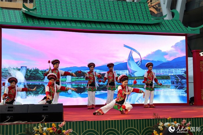 2025年泰国“欢乐春节”系列活动在曼九游体育谷举办(图4)
