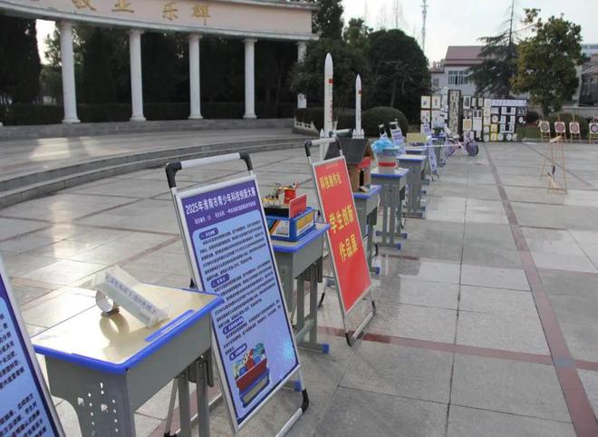 九游体育迎新春安丰高中社团作品展(图3)