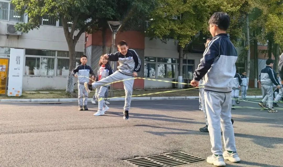 常练常赛常运动畅享快九游体育乐在校园!