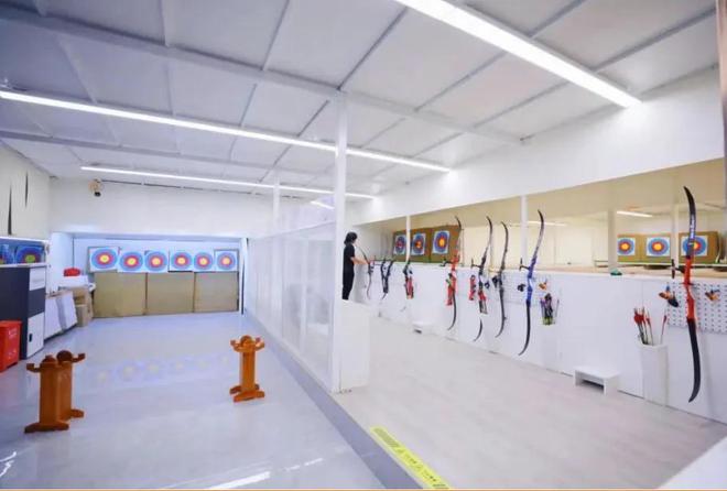 九游体育桥下运动空间全新登场：轮滑、小轮车、射箭、网球、足球……(图3)