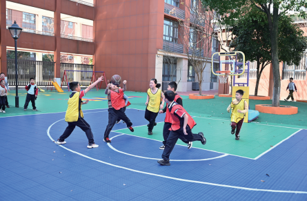 咸宁青林学校九游体育 15分钟阳光课间里的“大智慧”(图3)