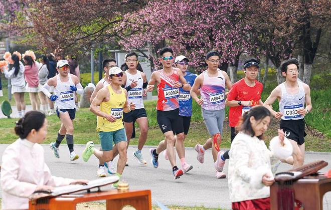 “文化+”九游体育里育新机“赛事+旅游”打造消费新动能
