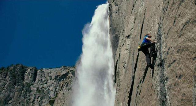 史上最疯狂的三大极限运动惊险刺激死亡率极高你九游体育敢挑战吗？(图3)