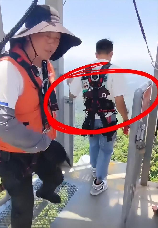 男子疑未系安全绳蹦极后续：当事九游体育人回应现场画面曝光事件反转(图3)