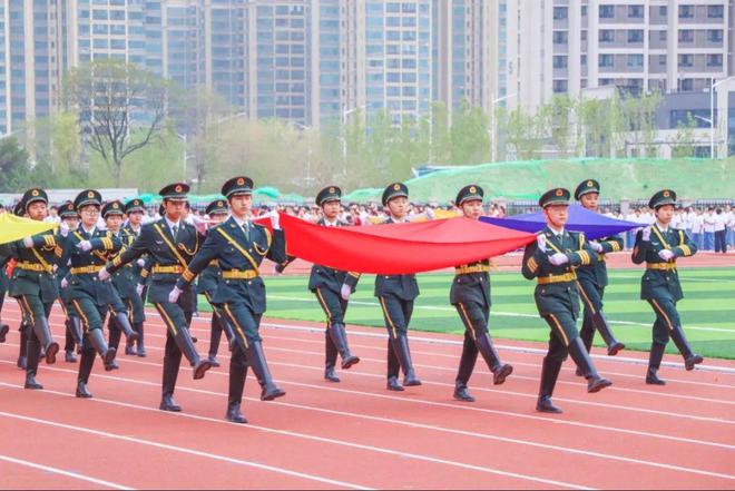 西安九游体育藤信学校、西安藤信高级中学运动场启用仪式暨运动会开幕式(图2)