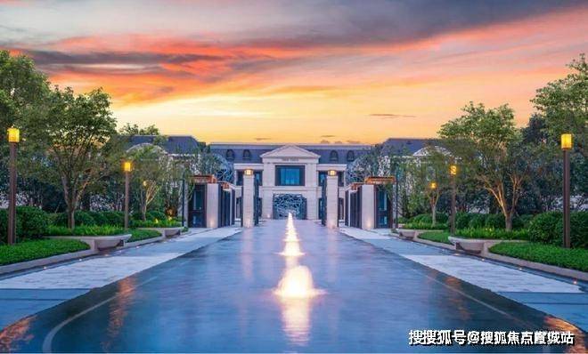 九游体育汤臣君品(售楼处)首页网站-2025汤臣君品营销中心(售楼处中心)小区欢迎您-周边环境-户型-价格-地址-楼盘详情-户型配套-电话-交房时间(图10)