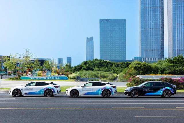 九游体育第12届世界运动会极氪之旅收官：全系车型“护航”赛事打造赛事体验社交新生态(图1)