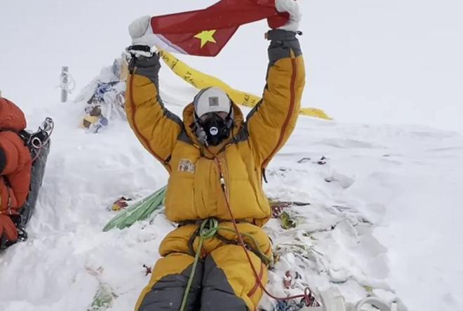 九游体育登山者管静去世年仅38岁是登顶珠峰倒立世界第一人原因惋惜(图12)
