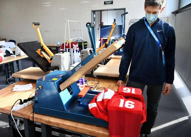 九游体育“苏超”一炮走红让我们看到足球经济爆发力(图9)