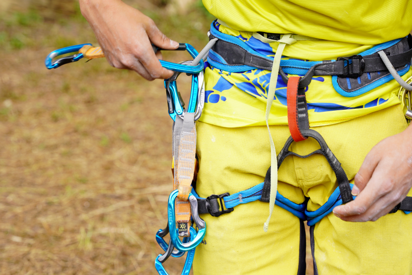 免费参赛！“赛动黔景”2025“岩旅贵州”攀岩周自然岩壁攀岩活动火热报名中九游体育(图3)
