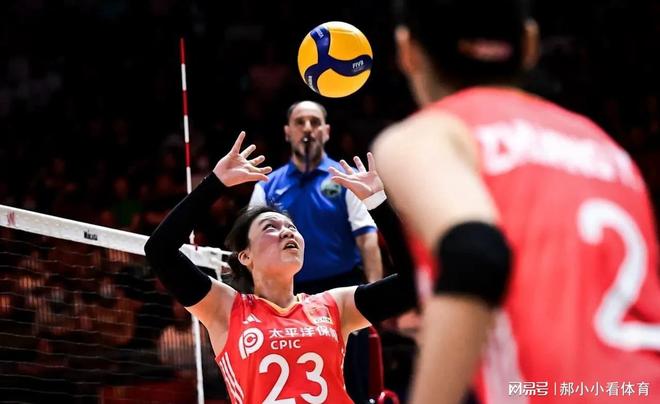 中国女排1-3波兰有激情但没核心暴露3大问题两人可打高分！九游体育(图3)