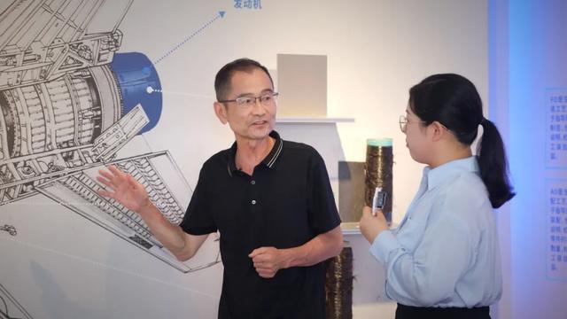 笃行青春路 九游体育奋发筑脊梁丨成都市开学第一课开讲啦(图10)