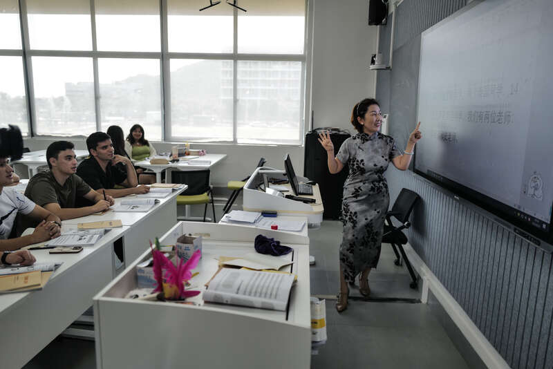 活力中国调研行九游体育 海南这个国际教育创新试验区“共享”氛围感很浓(图3)