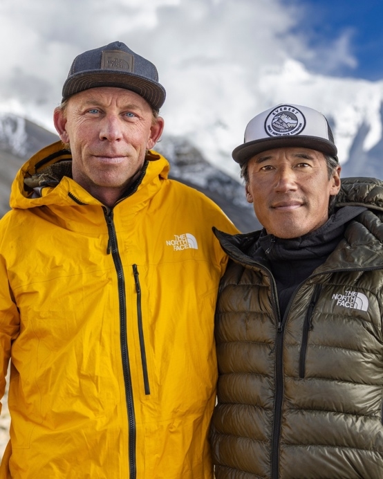 金国威首次经北壁霍恩拜因九游体育雪沟登顶珠峰以镜头记录历史性传奇时刻