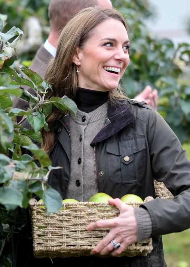 凯特王妃穿包浆的Barbour为什么成了“中产标配”？九游体育(图3)