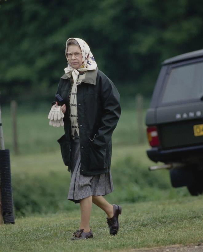 凯特王妃穿包浆的Barbour为什么成了“中产标配”？九游体育(图30)