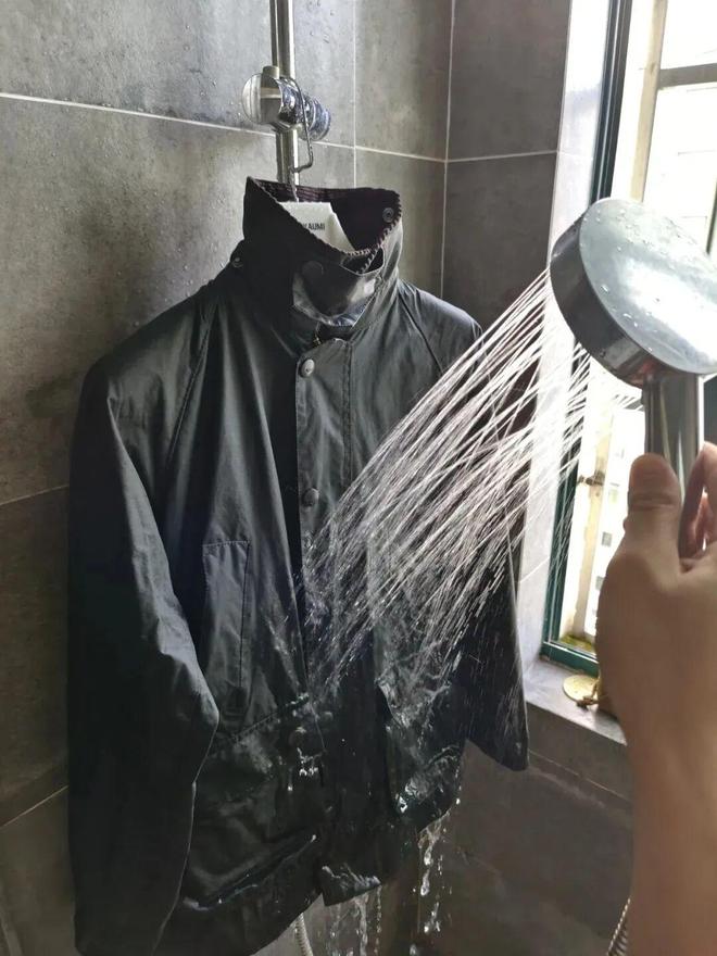 凯特王妃穿包浆的Barbour为什么成了“中产标配”？九游体育(图38)