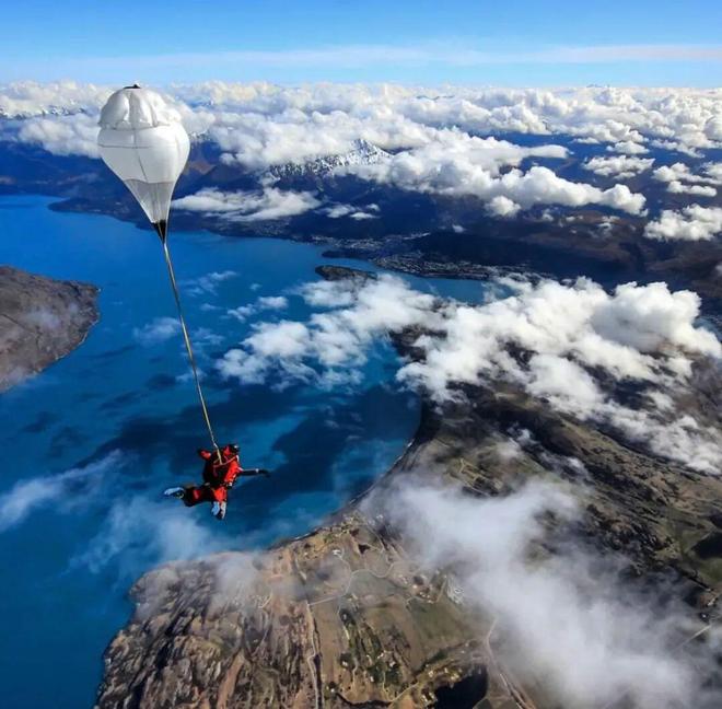 此生必去！不愧是上榜国家地理世界十佳旅行地九游体育是全球无平替的完美度假小镇还是极限运动天堂！(图4)