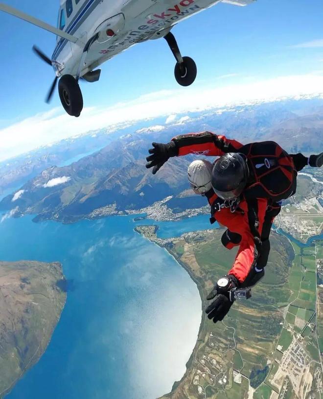 此生必去！不愧是上榜国家地理世界十佳旅行地九游体育是全球无平替的完美度假小镇还是极限运动天堂！(图5)
