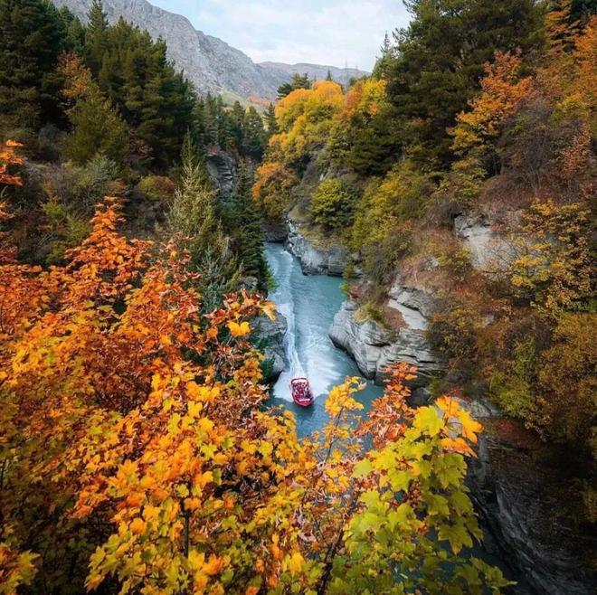 此生必去！不愧是上榜国家地理世界十佳旅行地九游体育是全球无平替的完美度假小镇还是极限运动天堂！(图14)