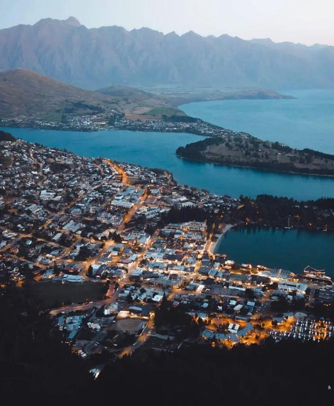 此生必去！不愧是上榜国家地理世界十佳旅行地九游体育是全球无平替的完美度假小镇还是极限运动天堂！(图20)