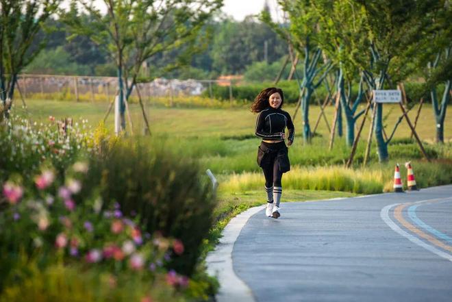 九游体育邂逅 “空中芭蕾”！明天这场国家级赛事盛宴将在彭州启幕