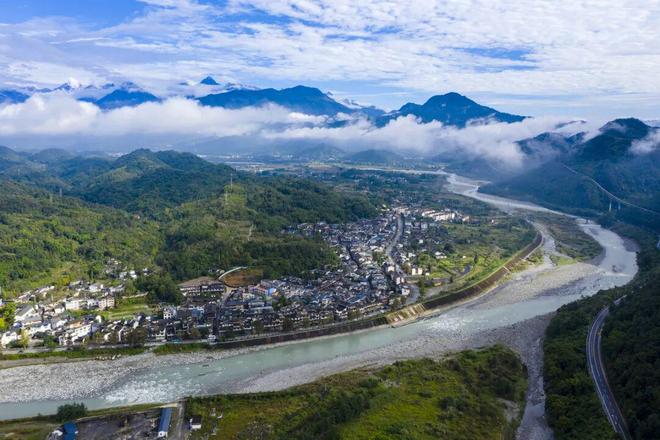 九游体育沸腾了！全国锦标赛彭州开赛！扁带运动首次“出山入圈”燃燃燃！(图19)