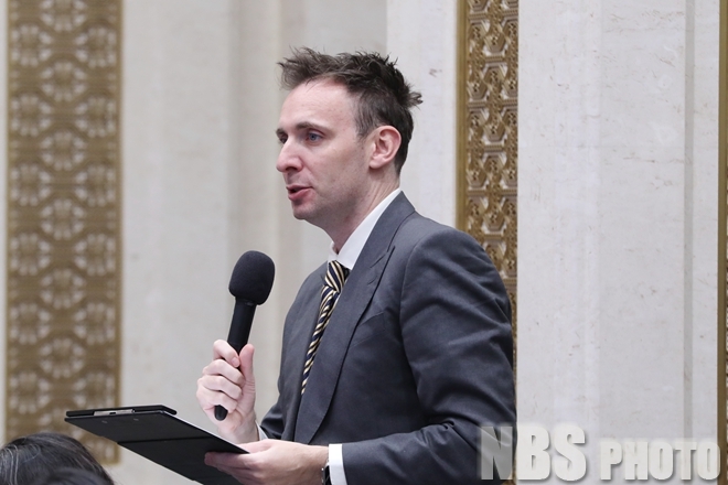 国家统计局新闻发言人就2025年10月份国民经济运行情况答记者问九游体育(图4)