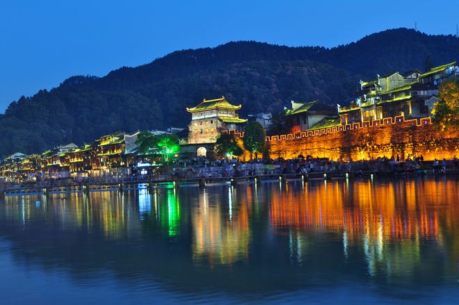 湘西前十高评分旅行社：第一名实至名归专属线路+本地资源九游体育(图2)