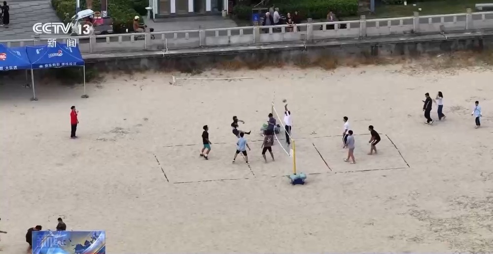 九游体育视频丨绿茵经济“踢”出大市场 小城赛事拉动12亿消费(图12)