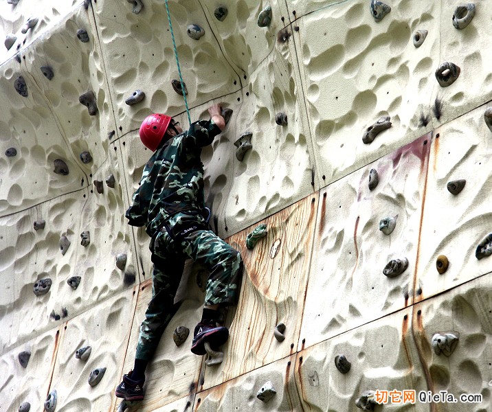 九游体育珠海水翼板体验活动：极限运动进入大众视野的创新之路