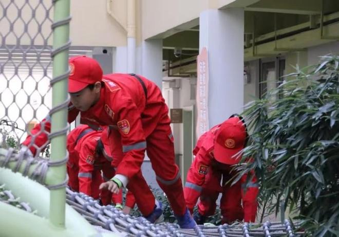 九游体育阳光体育 乐动校园 从“温柔”到“科学野性”看竹园小学的“变形记”
