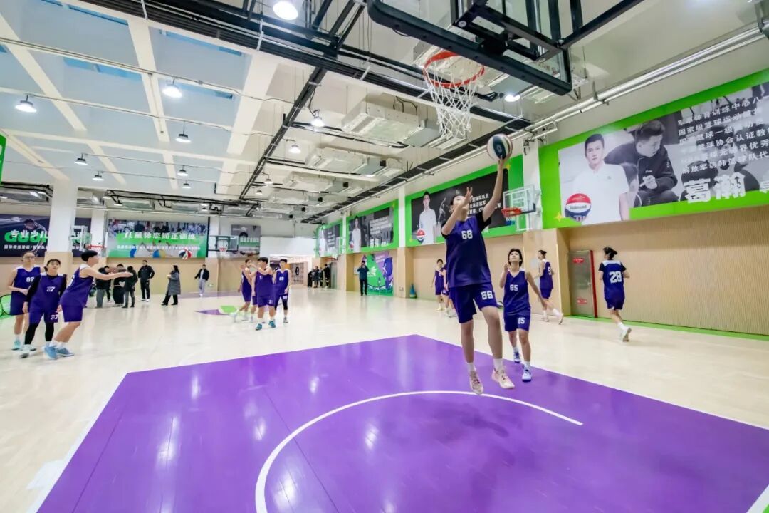 创纪录！珠江之畔活力日照的“荣耀时九游体育刻”！(图2)