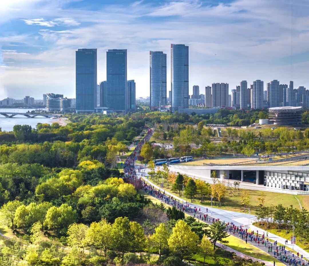 创纪录！珠江之畔活力日照的“荣耀时九游体育刻”！(图10)