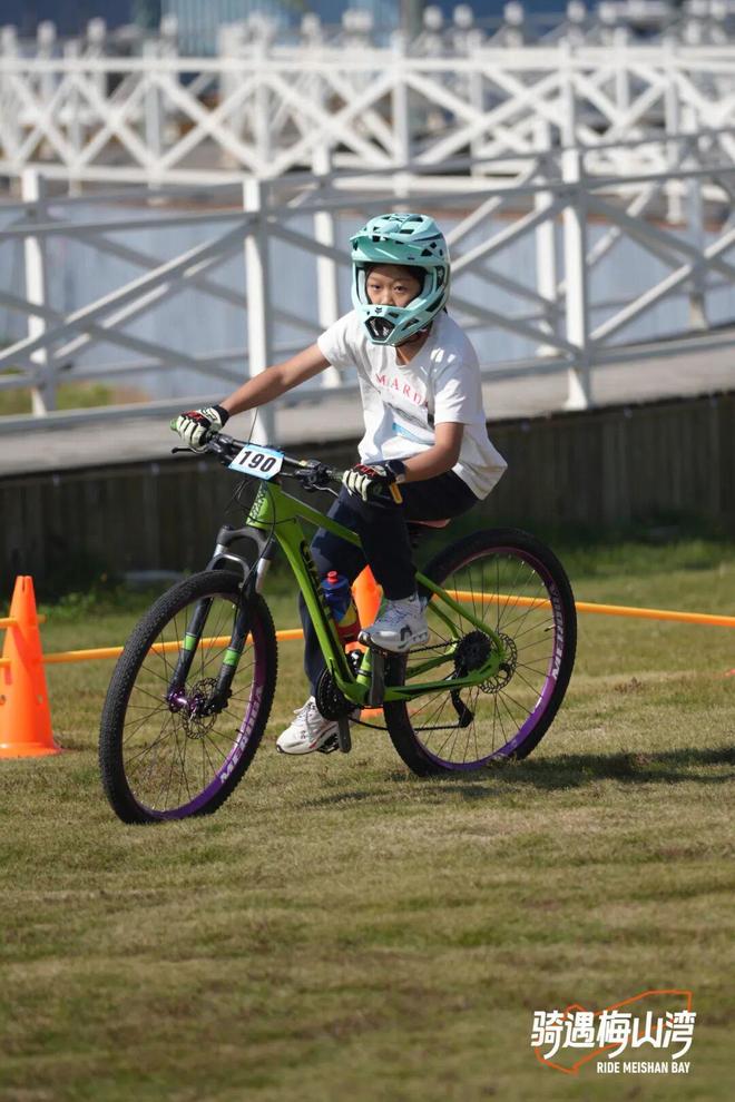 今天！北九游体育仑的海边超热闹(图4)