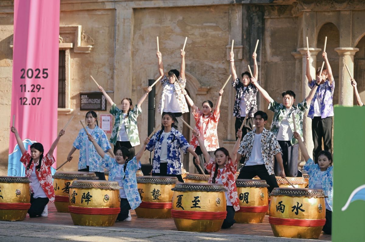 九游体育好戏登场！第二届晋江梧林戏剧周开幕(图2)