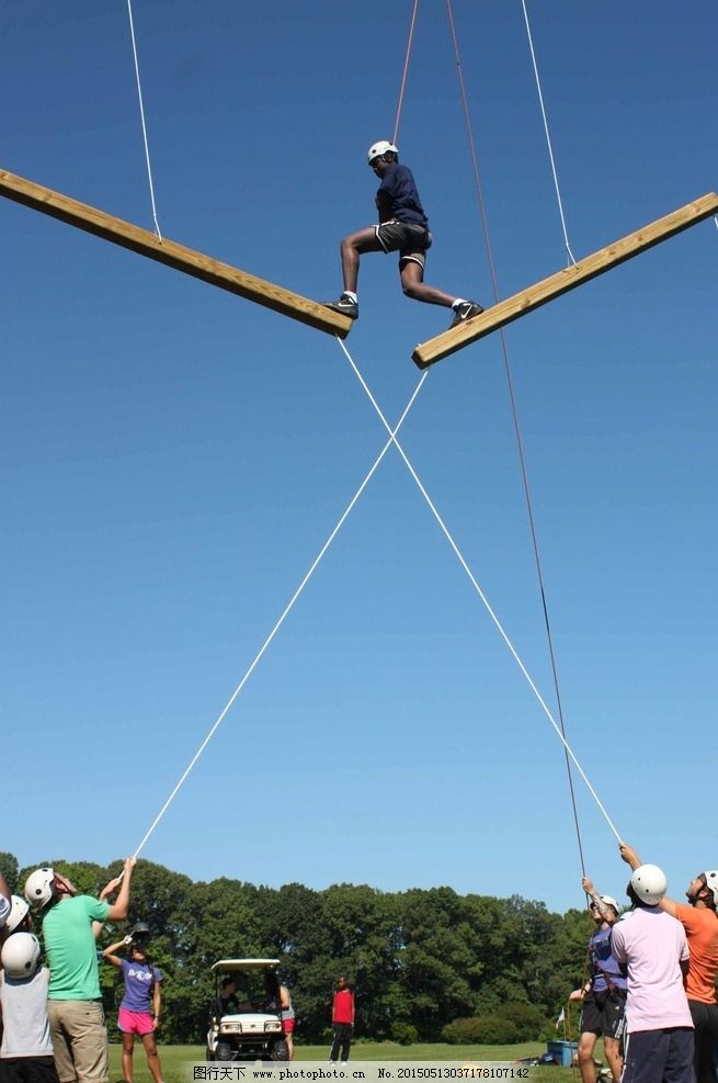 九游体育2023年全国群众性极限运动发展滑翔伞、攀岩等项目参与增多