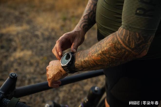 九游体育跑步手表产品：多维数据监测健康运动全场景适配