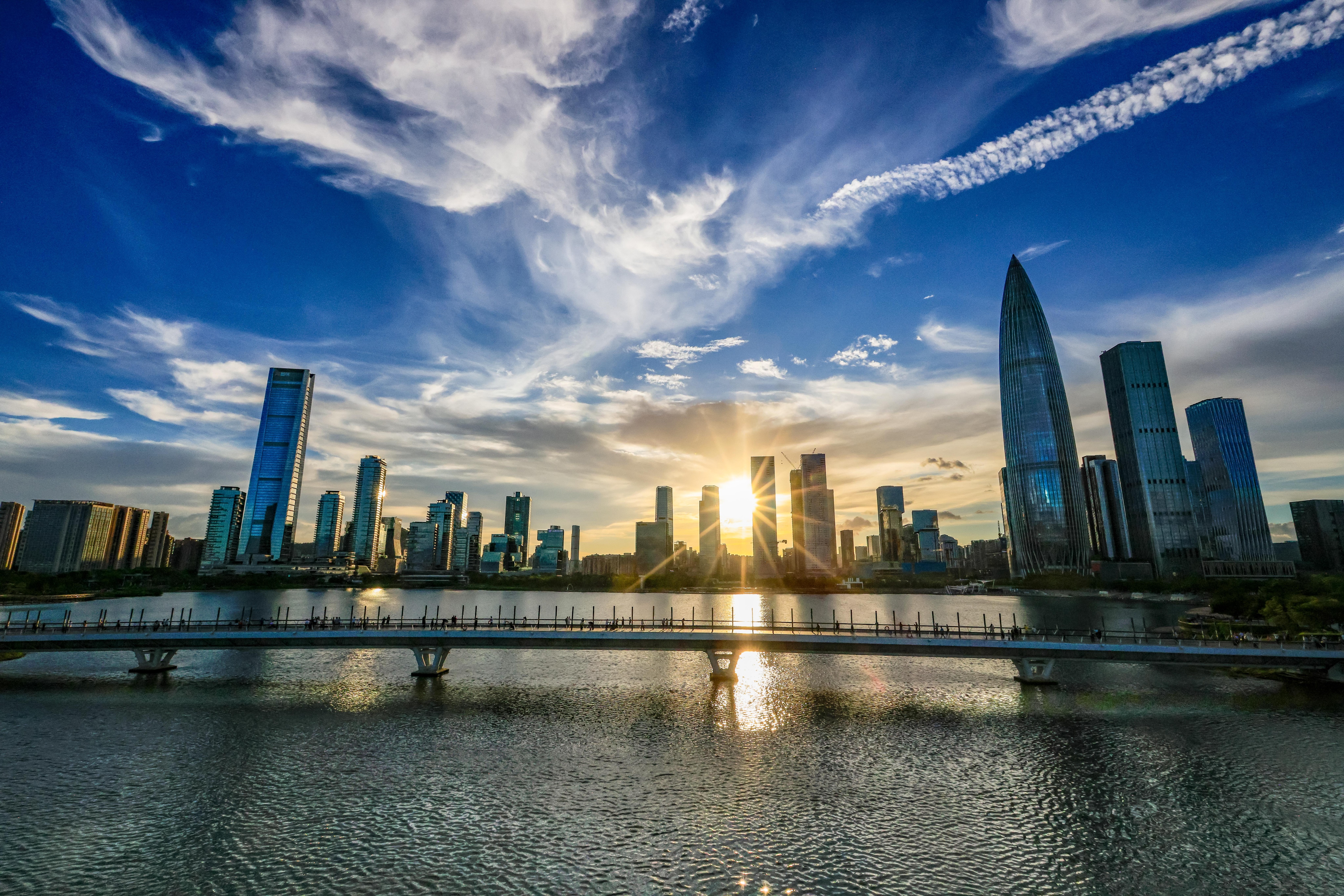 300万资助背后深九游体育圳要谋划怎样的“微短剧之城”？