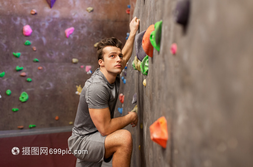 九游体育攀岩的好处有哪些掌握正确方式技巧安全又健身