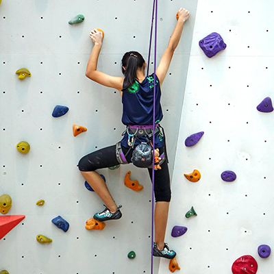 九游体育贵州省登山集训队成功登顶世界最高峰 ——珠穆朗玛峰