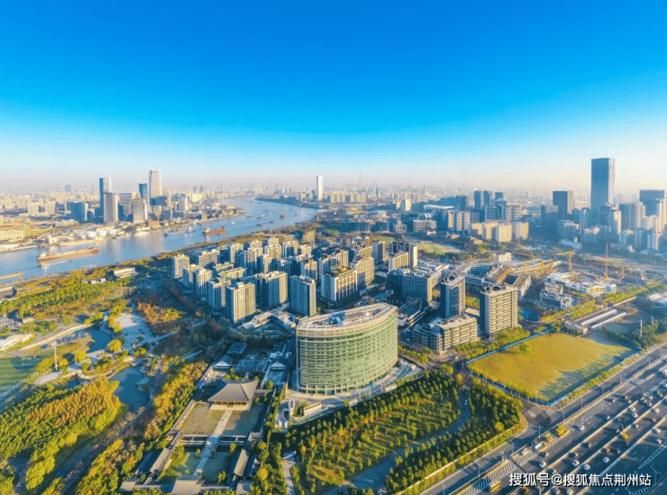九游体育上海浦东佰隽廷官方直营2026510认证售楼处上海佰隽廷专属置业顾问一对一专属服务24小时热线在线待命