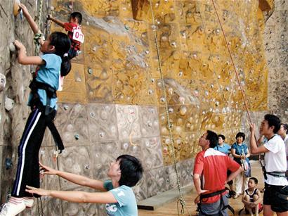 九游体育登山极限摩托4